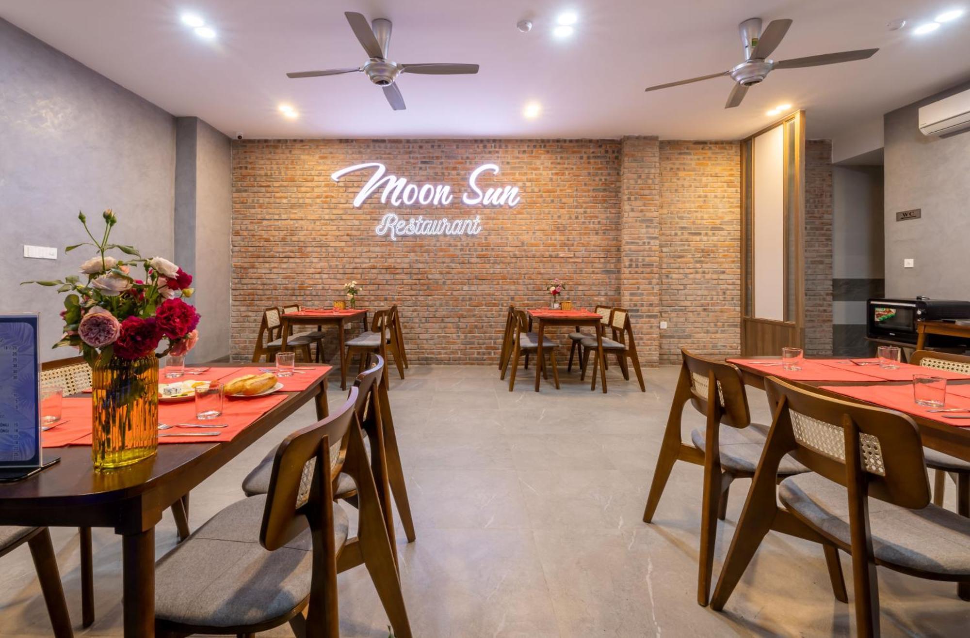 Moon Sun Boutique Villa Hotel Hue Exteriör bild